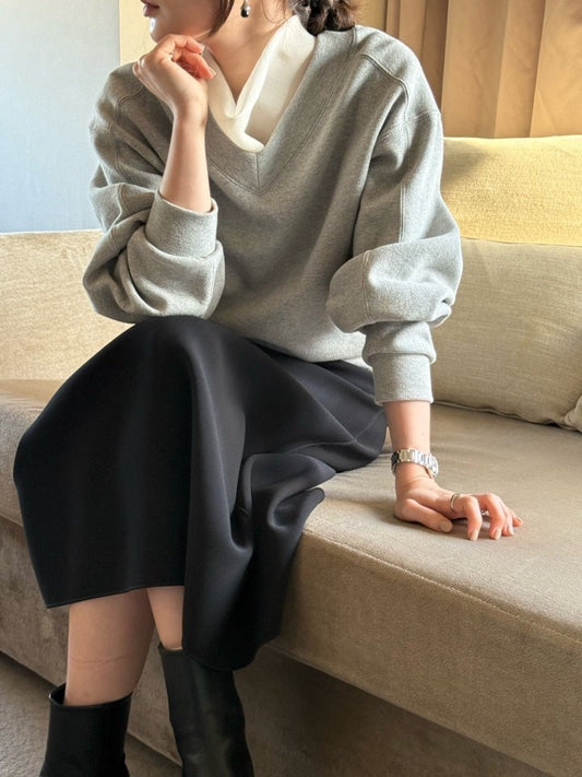 Punto V-neck sweatshirt