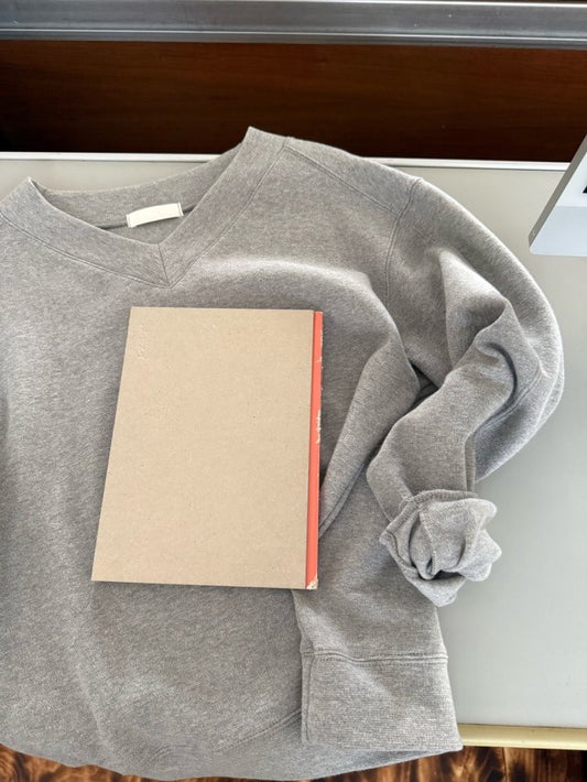 Punto V-neck sweatshirt